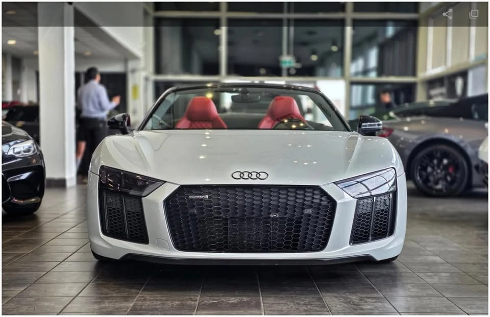 2017 Audi 4S R8 - Image 2 of 16