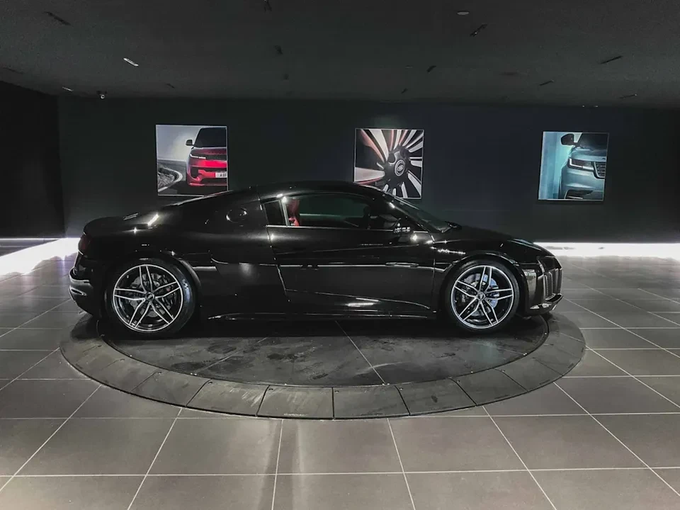 2017 Audi 4S R8 - Image 3 of 20