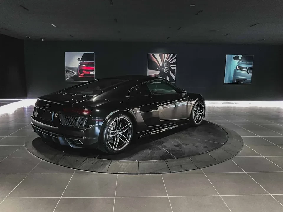 2017 Audi 4S R8 - Image 4 of 20