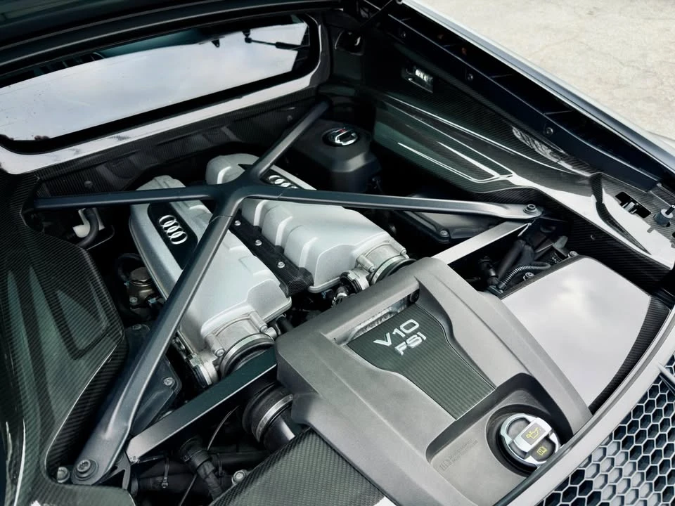 2017 Audi 4S R8 - Image 13 of 20