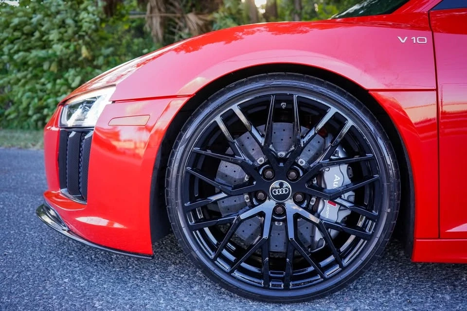 2017 Audi 4S R8 - Image 10 of 20