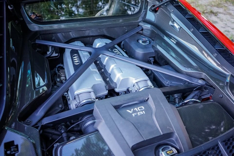 2017 Audi 4S R8 - Image 14 of 20