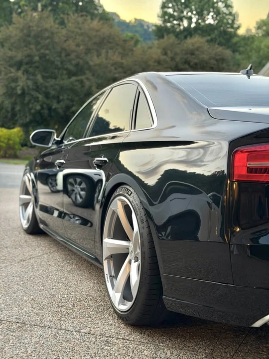 2017 Audi D4 S8 - Image 5 of 19