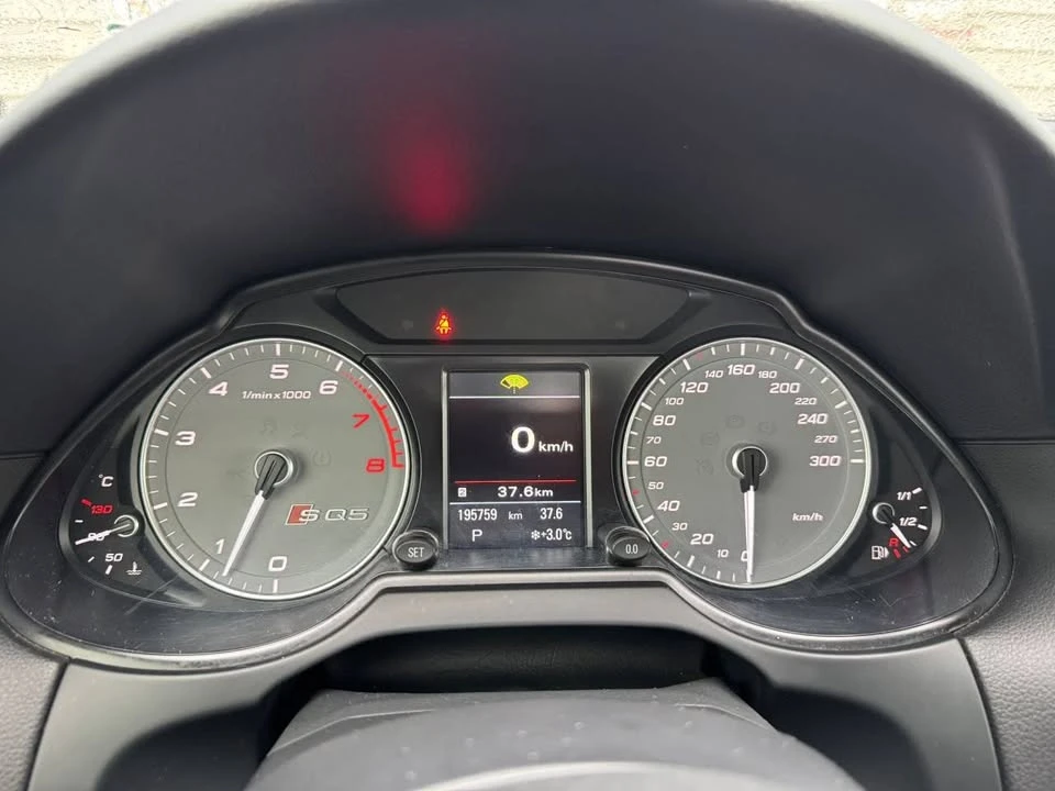 2017 Audi SQ5 - Image 9 of 19