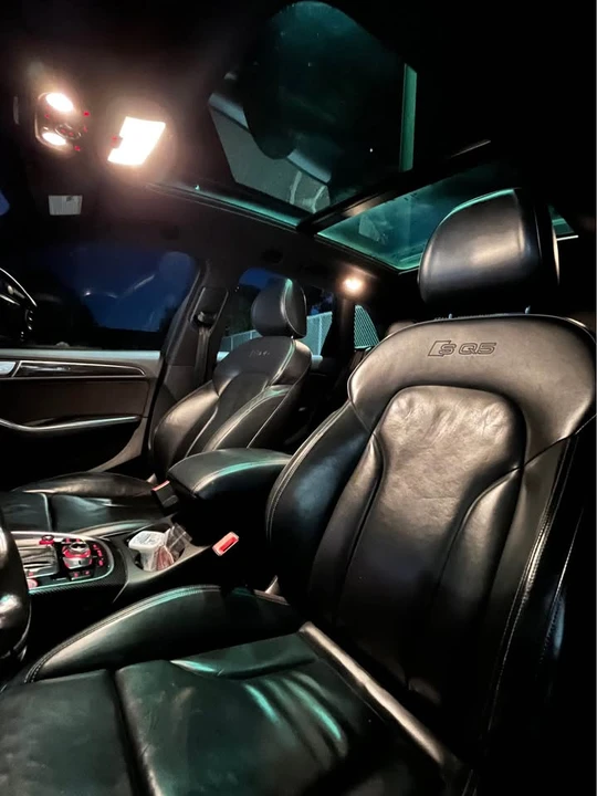 2017 Audi 8R SQ5 - Image 3 of 8
