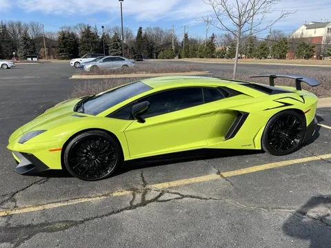 2017 Lamborghini Aventador SV