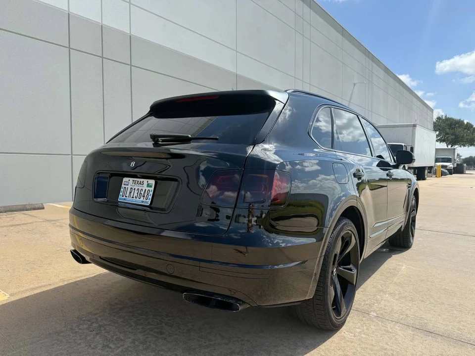 2017 Bentley Bentayga - Image 7 of 12