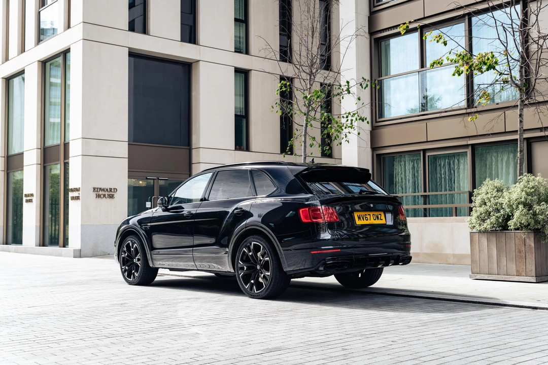 2017 Bentley Bentayga - Image 21 of 31