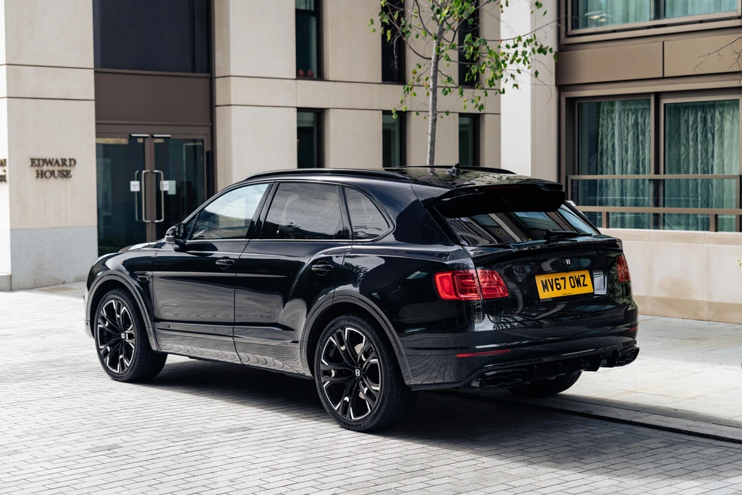 2017 Bentley Bentayga - Image 22 of 31