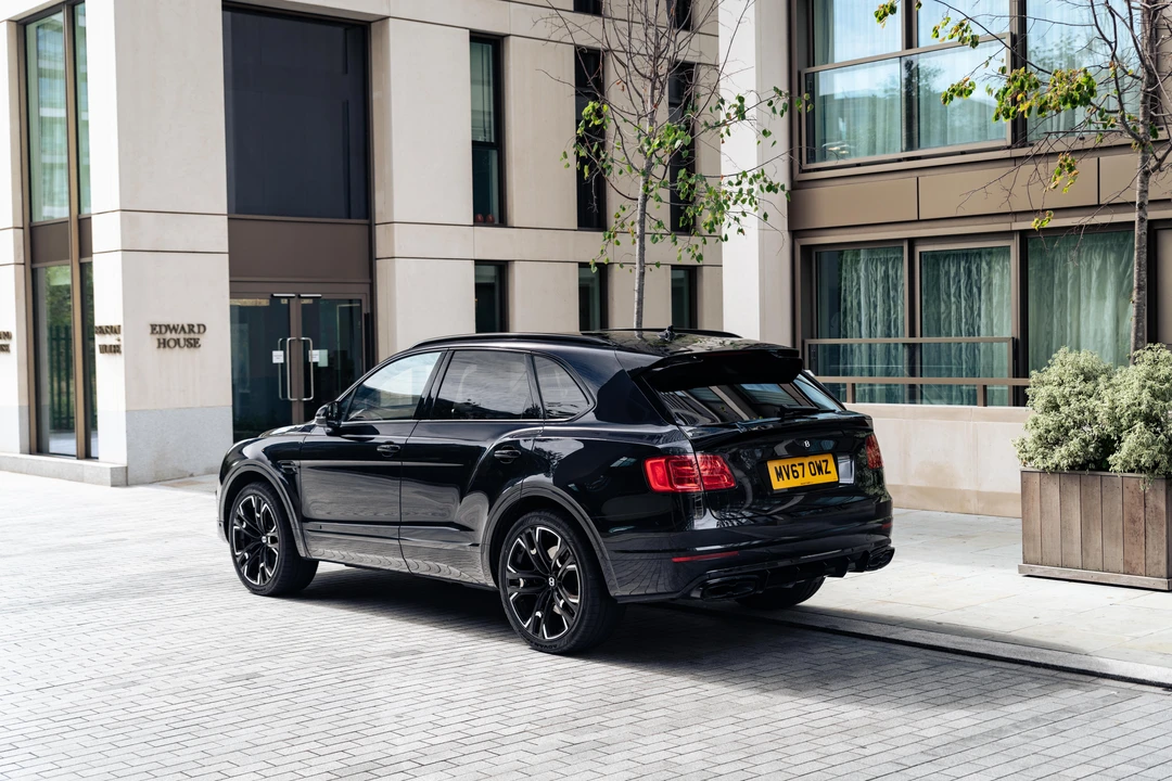 2017 Bentley Bentayga - Image 23 of 31