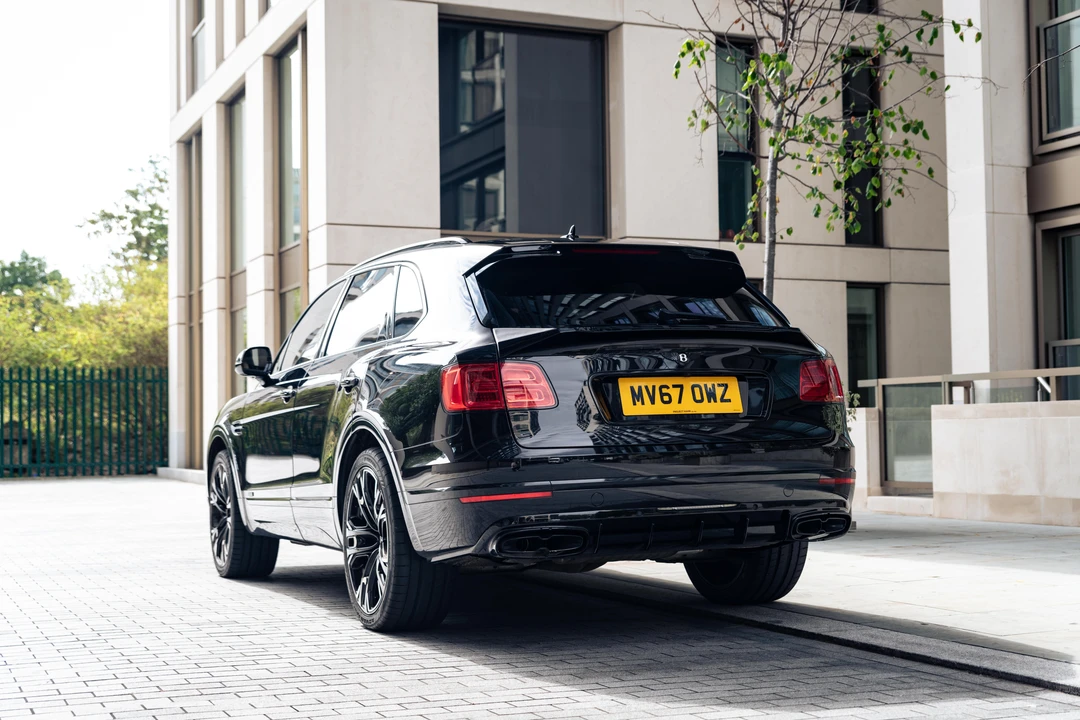 2017 Bentley Bentayga - Image 24 of 31