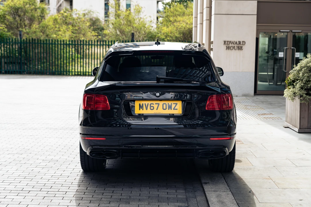 2017 Bentley Bentayga - Image 7 of 31