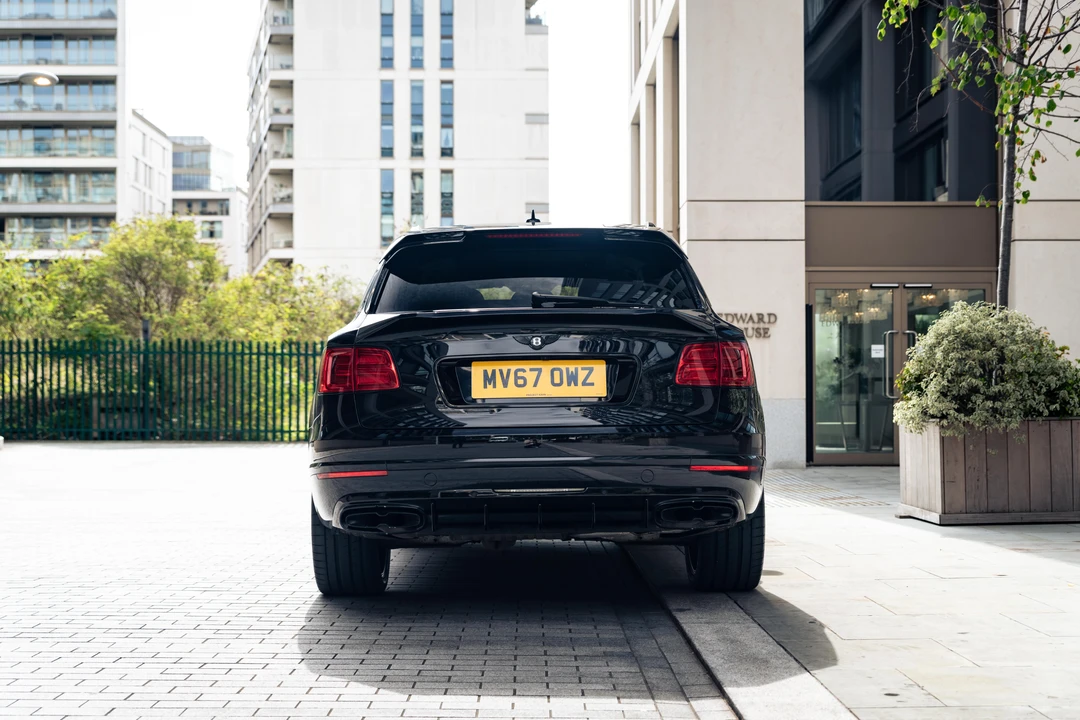 2017 Bentley Bentayga - Image 27 of 31