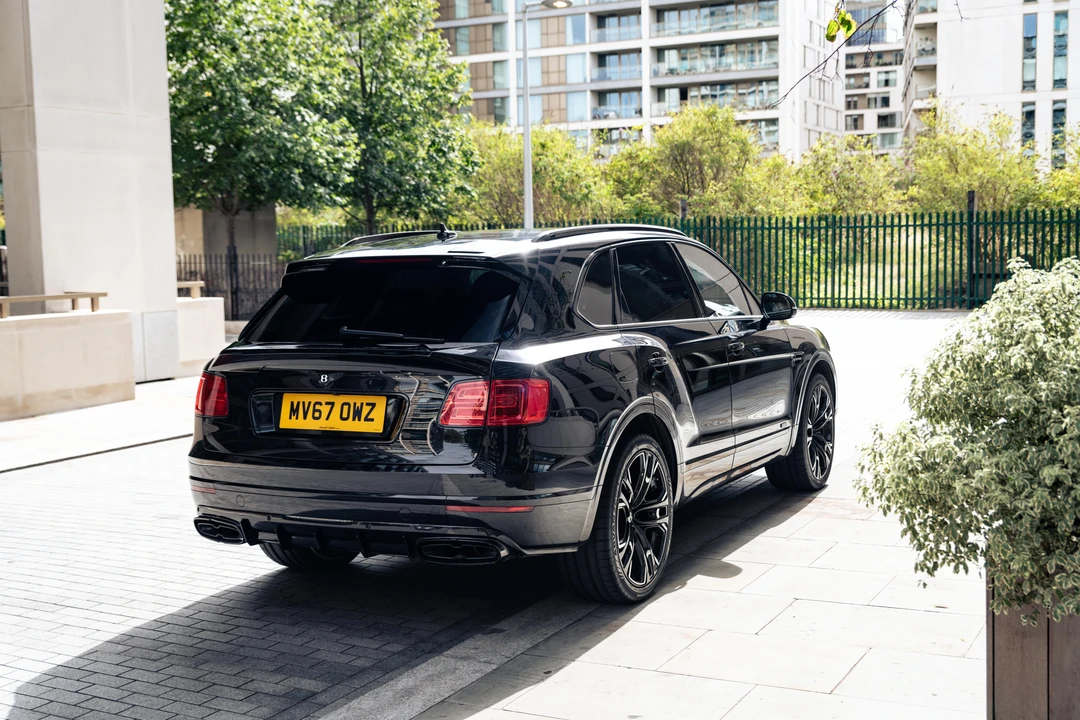 2017 Bentley Bentayga - Image 14 of 31
