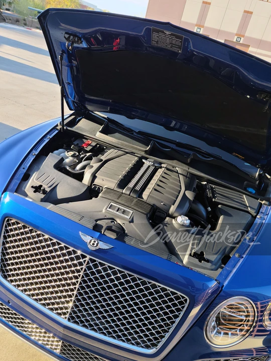 2017 Bentley Bentayga - Image 3 of 7