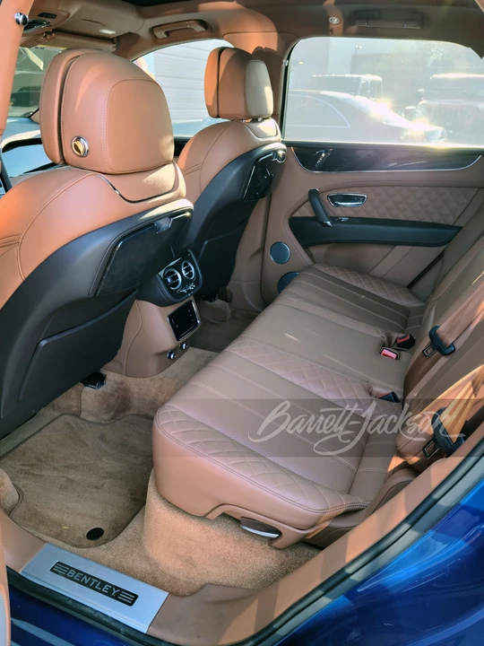 2017 Bentley Bentayga - Image 7 of 7