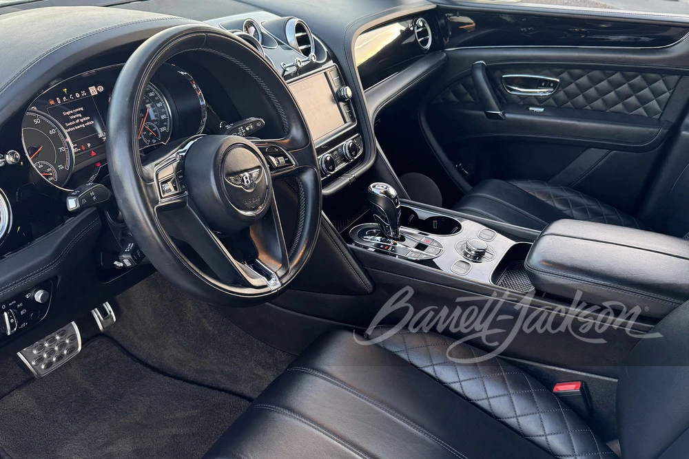 2017 Bentley Bentayga - Image 4 of 15