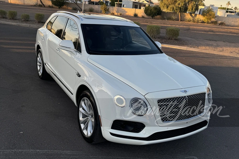 2017 Bentley Bentayga - Image 14 of 15