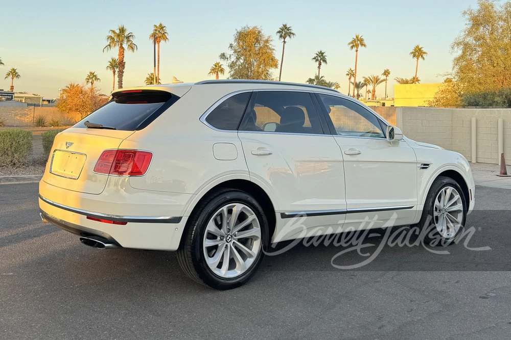 2017 Bentley Bentayga - Image 2 of 15