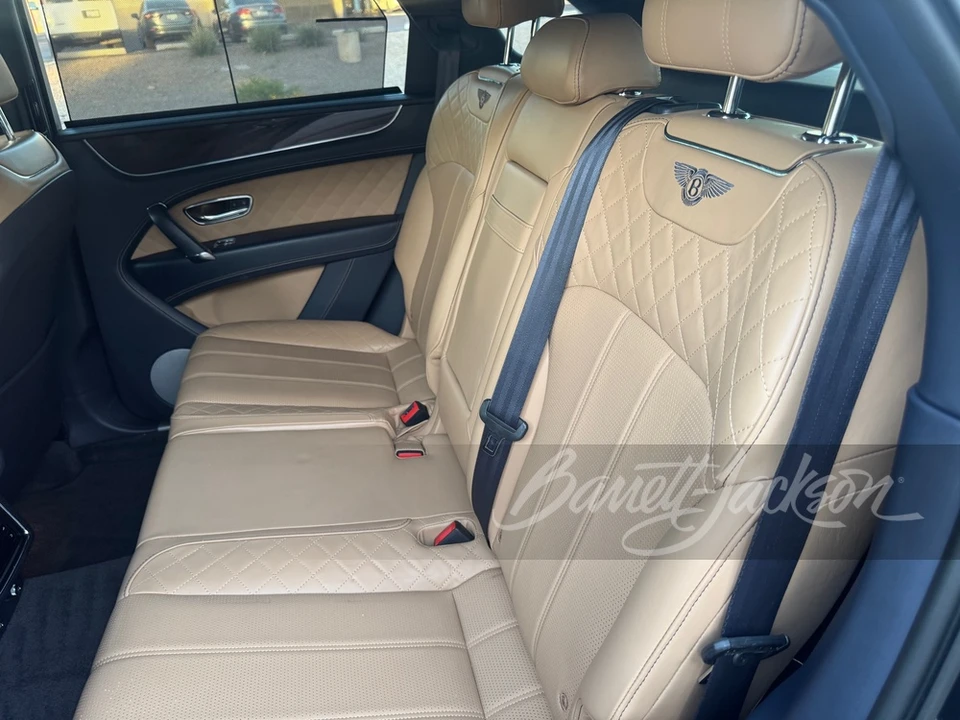 2017 Bentley Bentayga - Image 13 of 22