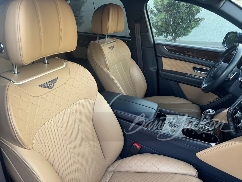 2017 Bentley Bentayga - Image 18 of 22