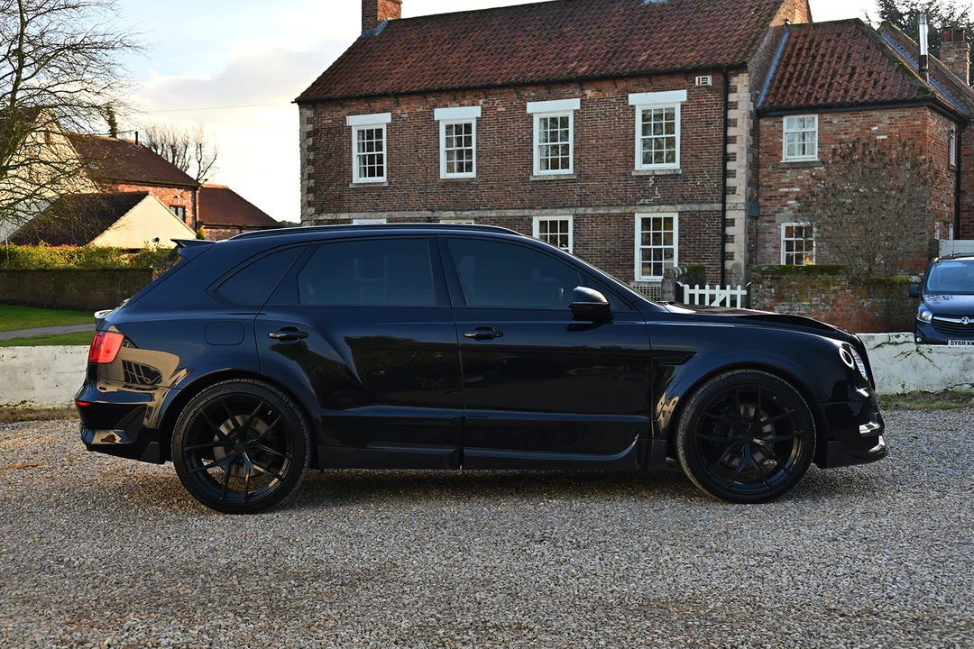 2017 Bentley Bentayga - Image 5 of 31
