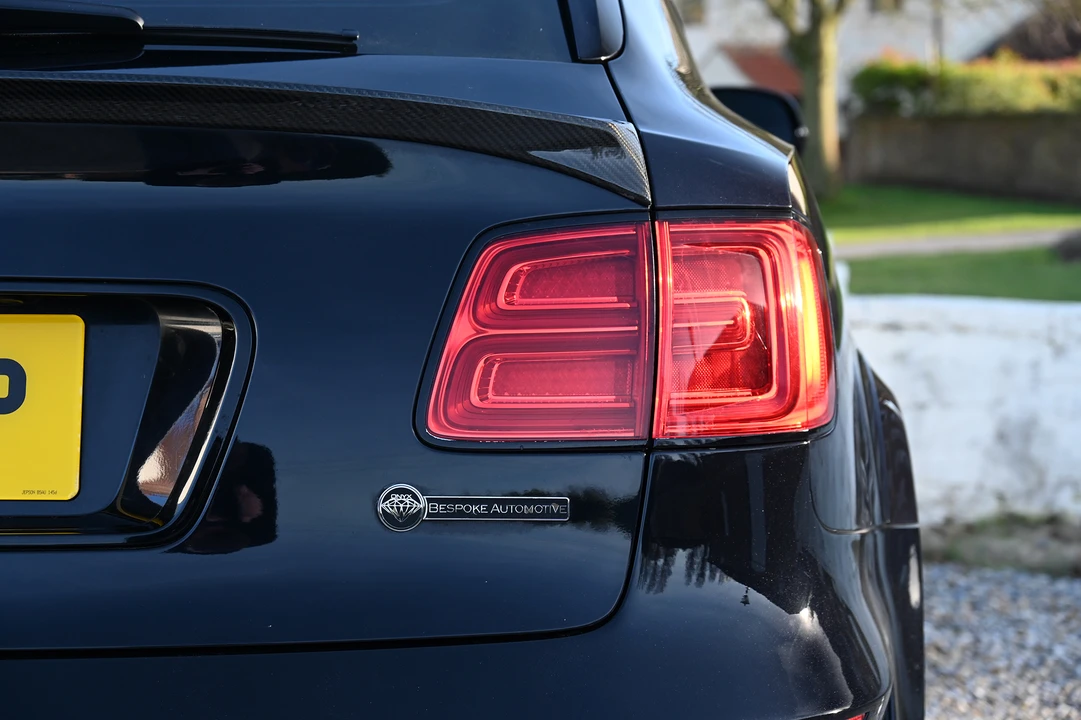 2017 Bentley Bentayga - Image 28 of 31
