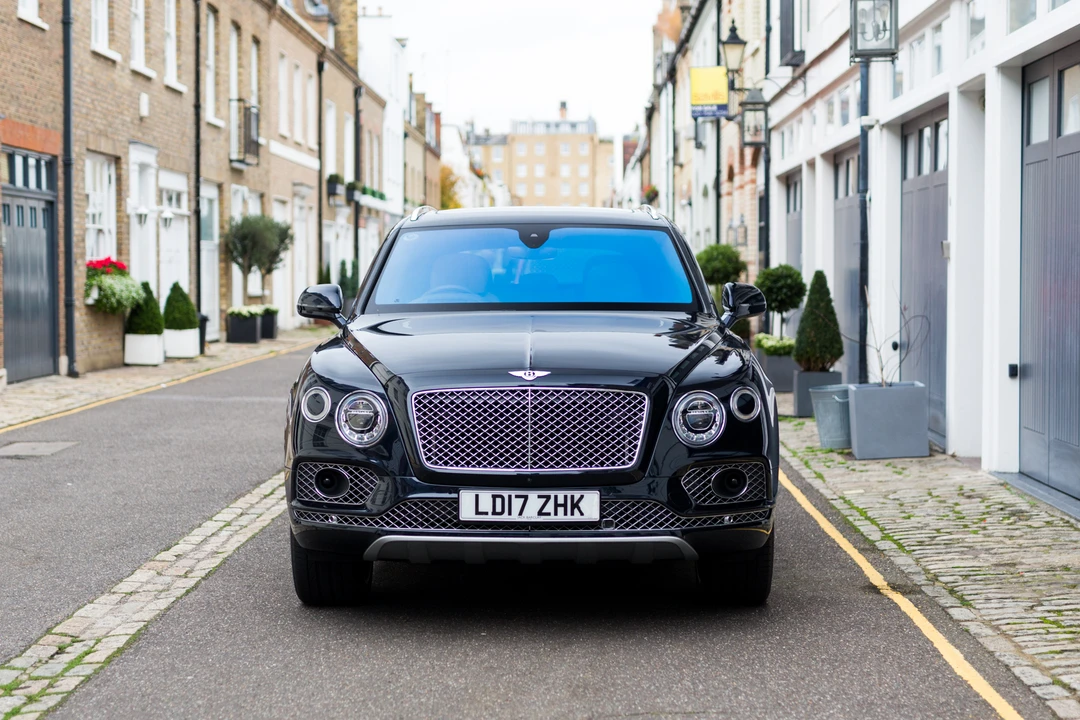 2017 Bentley Bentayga - Image 4 of 31