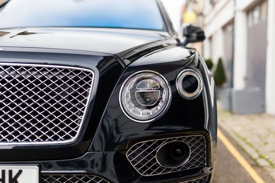 2017 Bentley Bentayga - Image 13 of 31