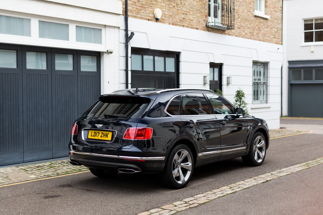2017 Bentley Bentayga - Image 26 of 31
