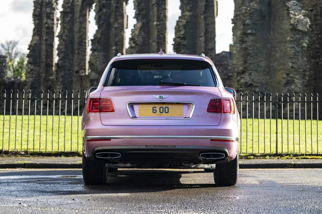 2017 Bentley Bentayga - Image 7 of 31
