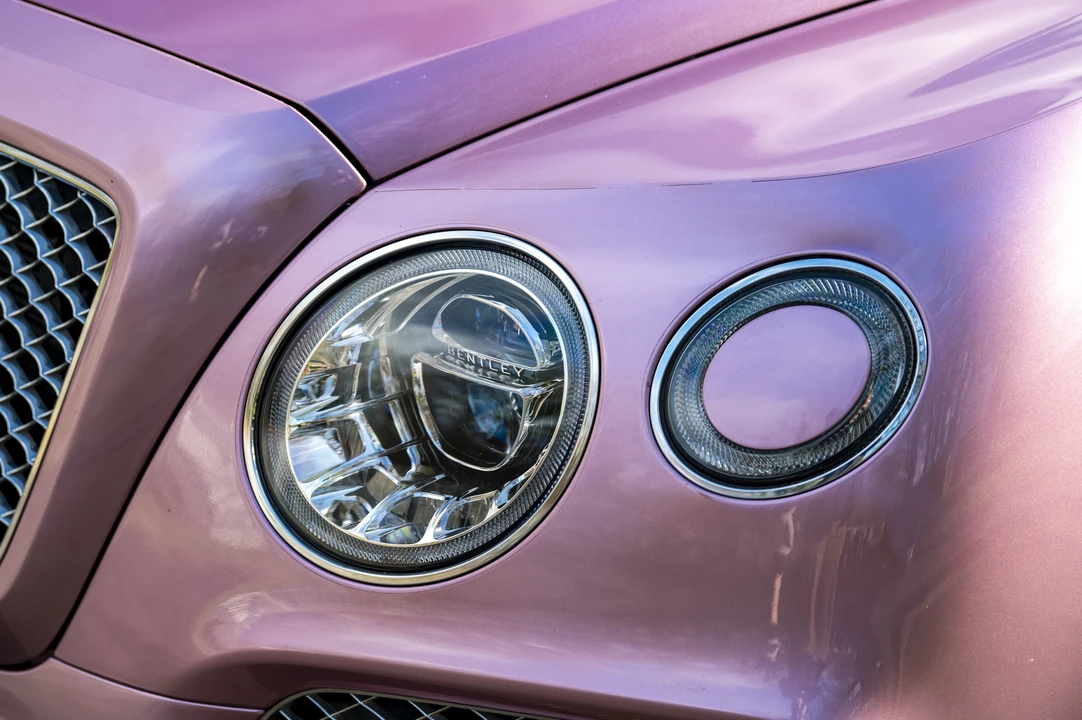 2017 Bentley Bentayga - Image 29 of 31