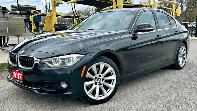 2017 BMW 3 Series 330i xDrive