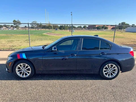 2017 BMW 3 Series 320i Sedan 4D