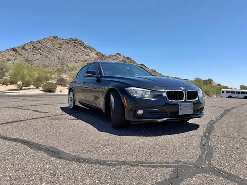2017 BMW 3 Series 320i Sedan 4D