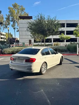 2017 BMW 3 Series 320i Sedan