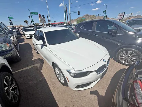 2017 BMW 3 Series 320i Sedan 4D