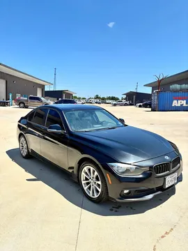 2017 BMW 3 Series 320i xDrive Sedan 4D