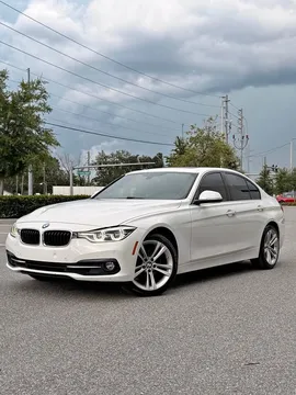 2017 BMW 3 Series 330i Sedan