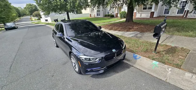 2017 BMW 3 Series 330i Sedan 4D