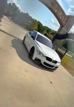 2017 BMW 3 Series 330i Sedan