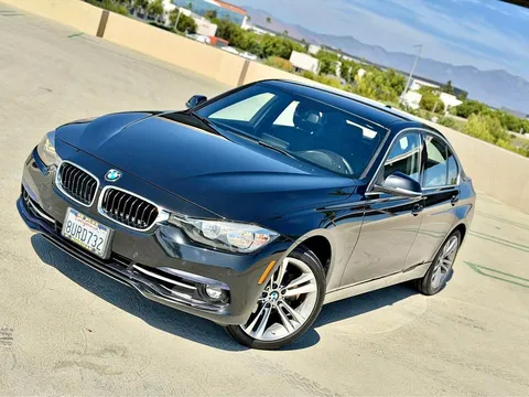 2017 BMW 3 Series 330i Sedan