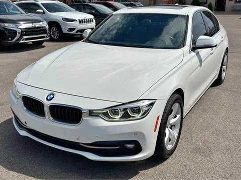 2017 BMW 3 Series 330i Sedan 4D