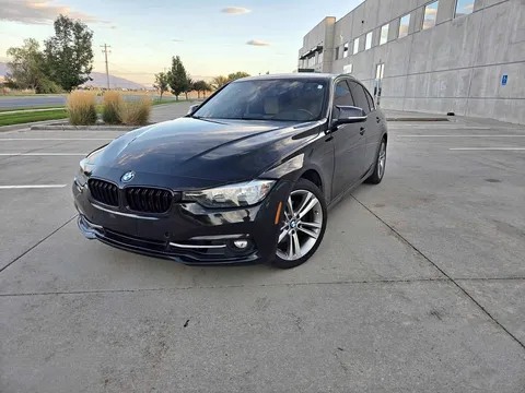 2017 BMW 3 Series 330i Sedan 4D