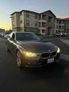 2017 BMW 3 Series 330i Sedan 4D