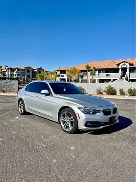 2017 BMW 3 Series 330i Sedan 4D