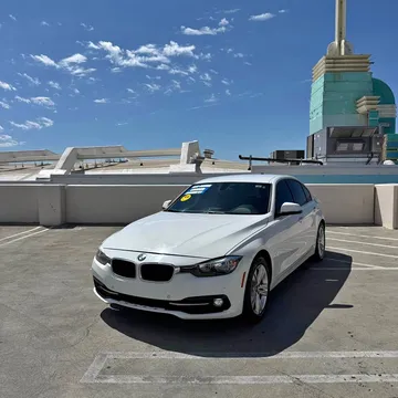 2017 BMW 3 Series 330i Sedan 4D