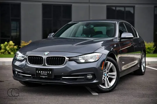 2017 BMW 3 Series 330i Sedan 4D