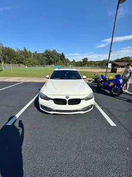 2017 BMW 3 Series 330i Sedan