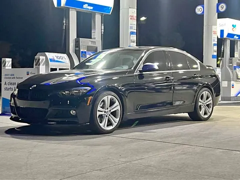 2017 BMW 3 Series 330i Sedan 4D